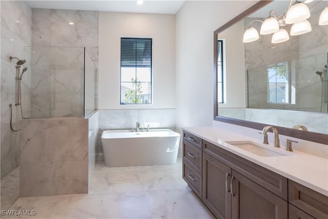 9511 Caymas WAY, Naples, FL 34114