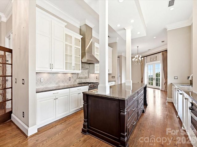 2823 Providence Road 280, Charlotte, NC 28211