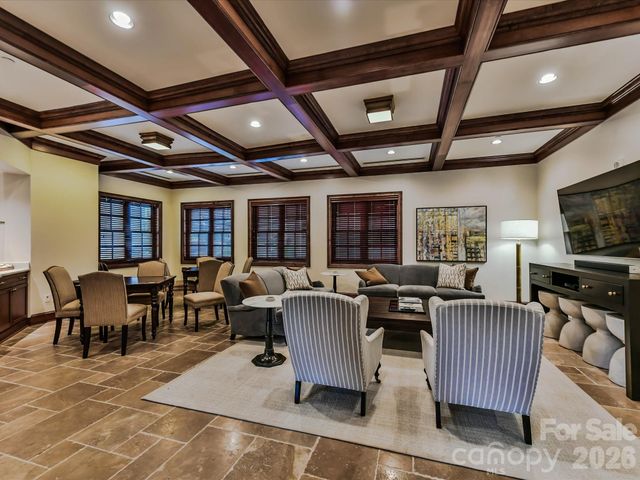 2823 Providence Road 280, Charlotte, NC 28211