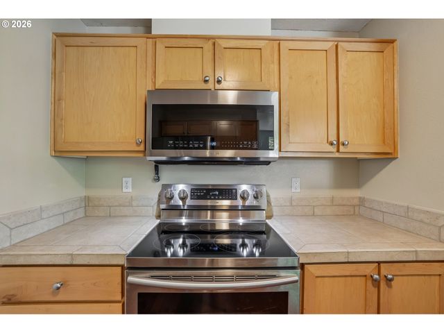 15130 Sw MALLARD Dr 102, Beaverton, OR 97007