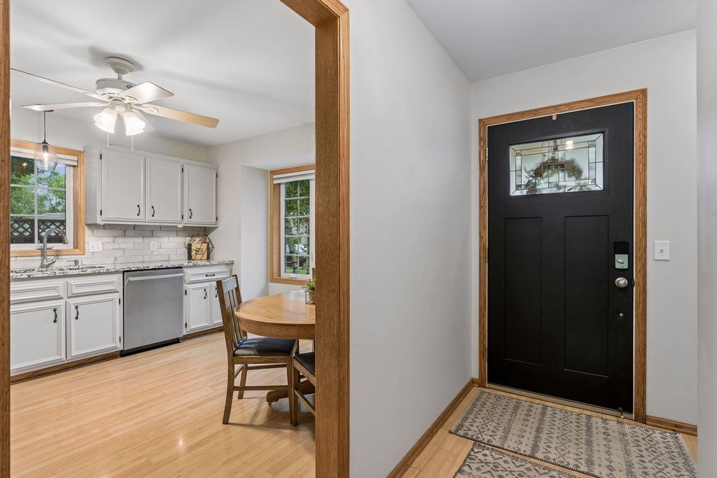 11233 Kentucky Avenue N, Champlin, MN 55316 — photo 4