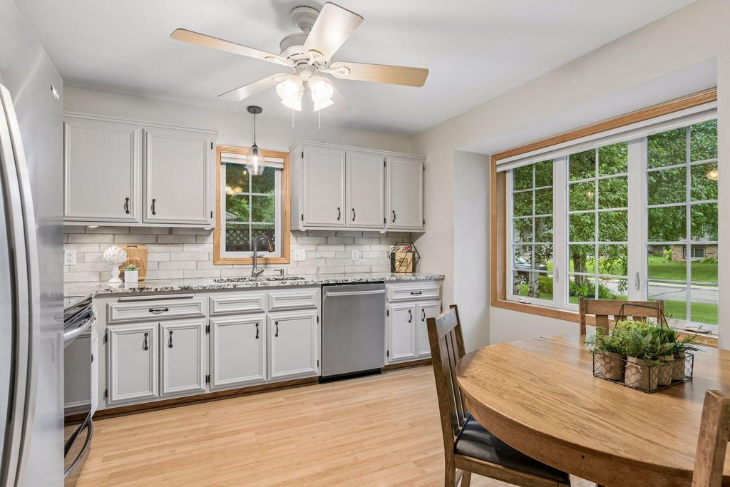 11233 Kentucky Avenue N, Champlin, MN 55316 — photo 5