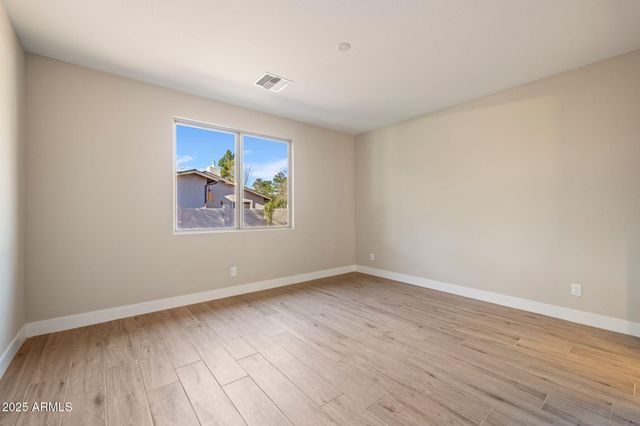 15 CREEK ROCK Circle, Sedona, AZ 86351