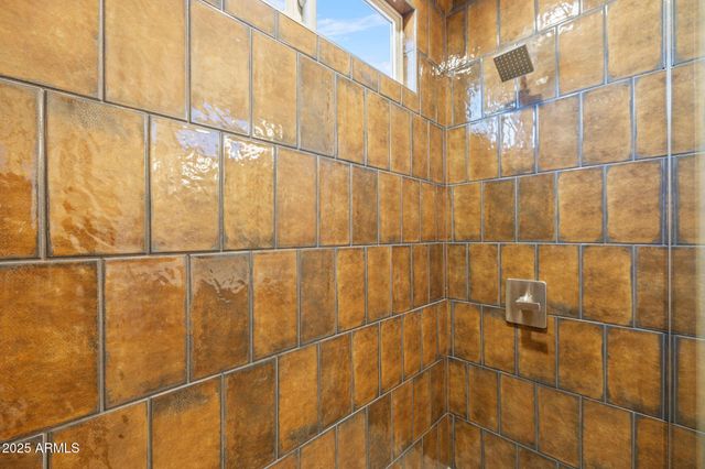 15 CREEK ROCK Circle, Sedona, AZ 86351