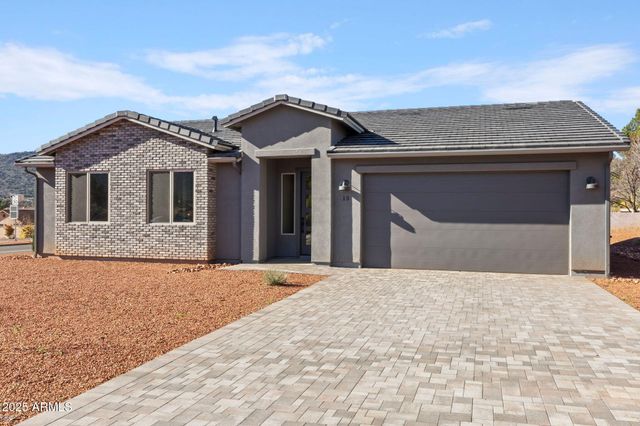 15 CREEK ROCK Circle, Sedona, AZ 86351