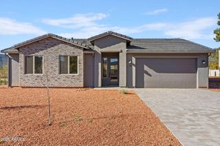 15 CREEK ROCK Circle, Sedona, AZ 86351