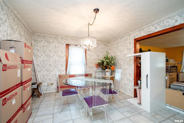 2036 W RICHWOODS Boulevard, Peoria, IL 61604