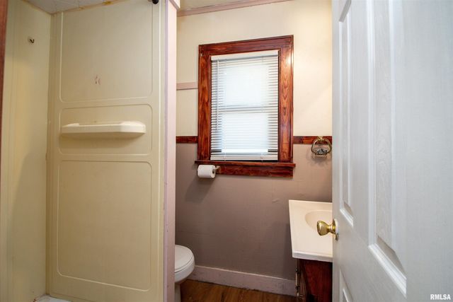 2036 W RICHWOODS Boulevard, Peoria, IL 61604