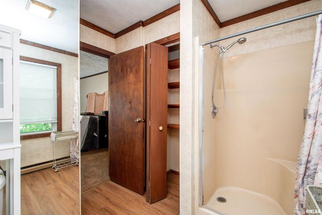 2036 W RICHWOODS Boulevard, Peoria, IL 61604