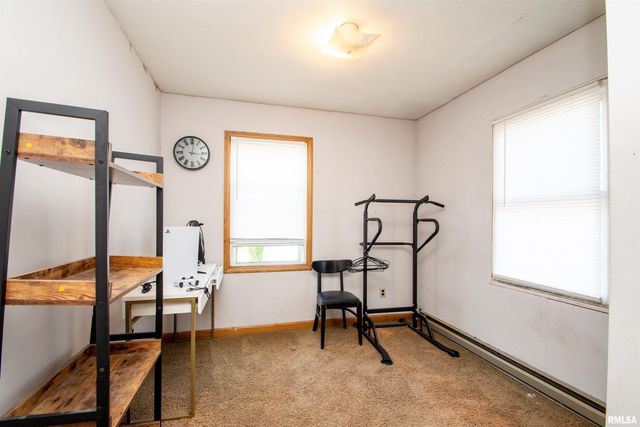 2036 W RICHWOODS Boulevard, Peoria, IL 61604