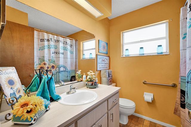 17125 TUSCANOOGA ROAD, Groveland, FL 34736