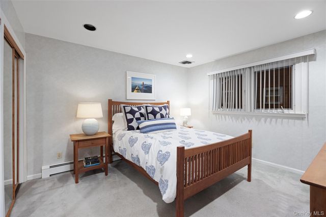 31 Lake Court, Massapequa, NY 11758