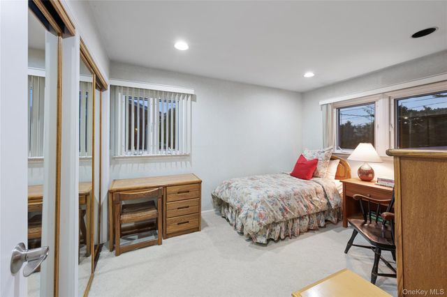 31 Lake Court, Massapequa, NY 11758
