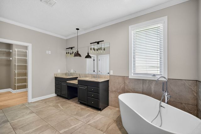 11193 NW 123rd Street, Granger, IA 50109