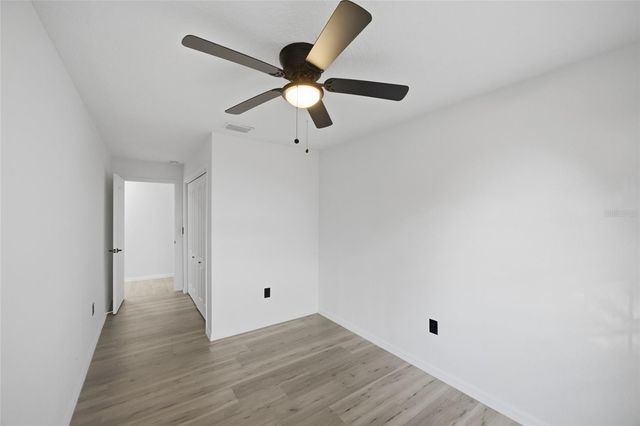 6302 SILVER OAKS DRIVE, Zephyrhills, FL 33542