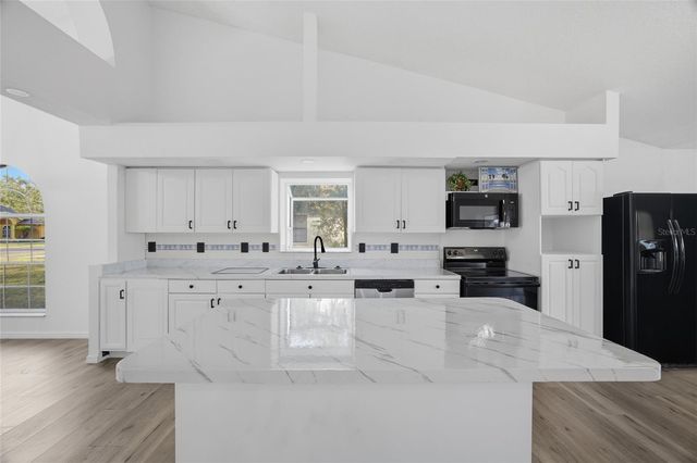 6302 SILVER OAKS DRIVE, Zephyrhills, FL 33542