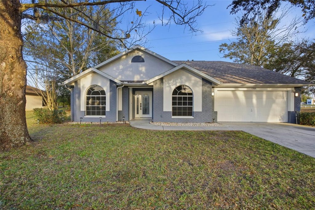 6302 SILVER OAKS DRIVE, Zephyrhills, FL 33542
