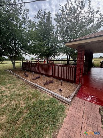 532 Whispering Oaks Drive, Copperas Cove, TX 76522