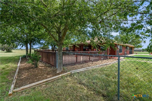 532 Whispering Oaks Drive, Copperas Cove, TX 76522