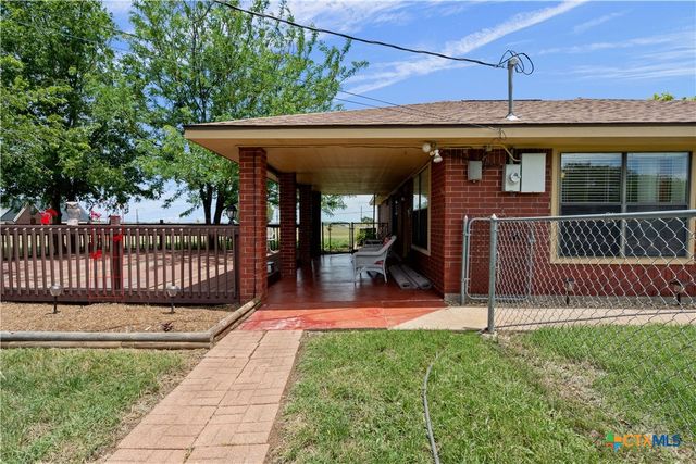 532 Whispering Oaks Drive, Copperas Cove, TX 76522