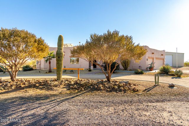 25617 W QUAILS NEST Lane, Wittmann, AZ 85361