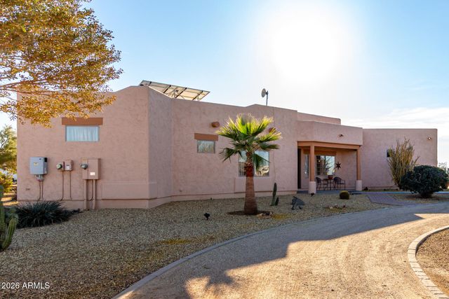 25617 W QUAILS NEST Lane, Wittmann, AZ 85361