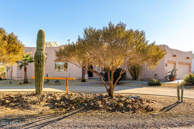 25617 W QUAILS NEST Lane, Wittmann, AZ 85361