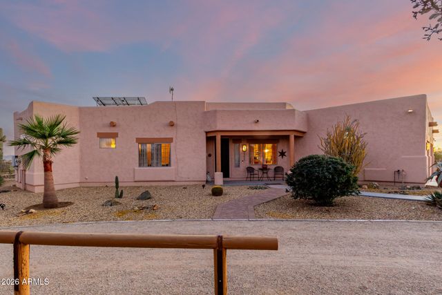 25617 W QUAILS NEST Lane, Wittmann, AZ 85361