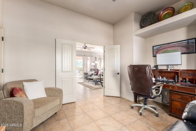 25617 W QUAILS NEST Lane, Wittmann, AZ 85361