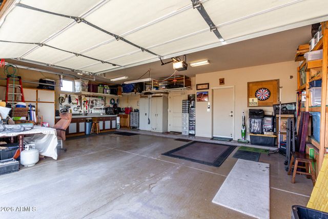 25617 W QUAILS NEST Lane, Wittmann, AZ 85361