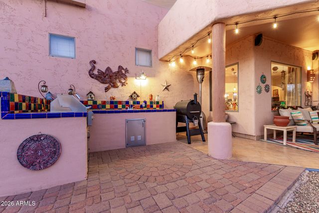 25617 W QUAILS NEST Lane, Wittmann, AZ 85361