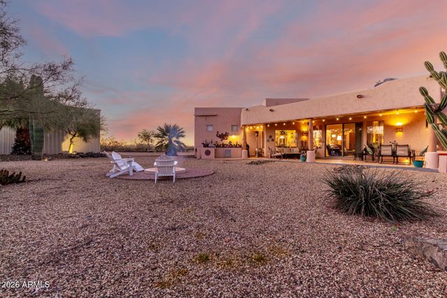 25617 W QUAILS NEST Lane, Wittmann, AZ 85361