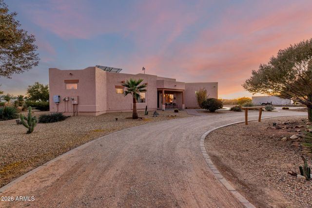 25617 W QUAILS NEST Lane, Wittmann, AZ 85361