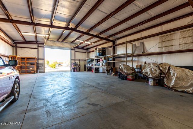 25617 W QUAILS NEST Lane, Wittmann, AZ 85361