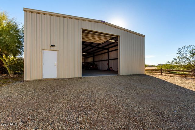 25617 W QUAILS NEST Lane, Wittmann, AZ 85361
