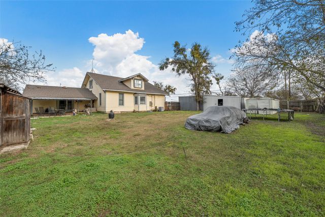 306 S Cleveland, Meridian, TX 76665