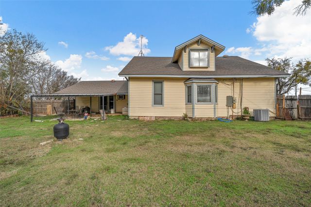306 S Cleveland, Meridian, TX 76665