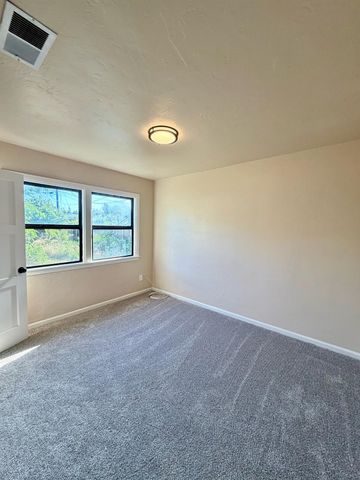 861 Fir Ave, Atwater, CA 95301