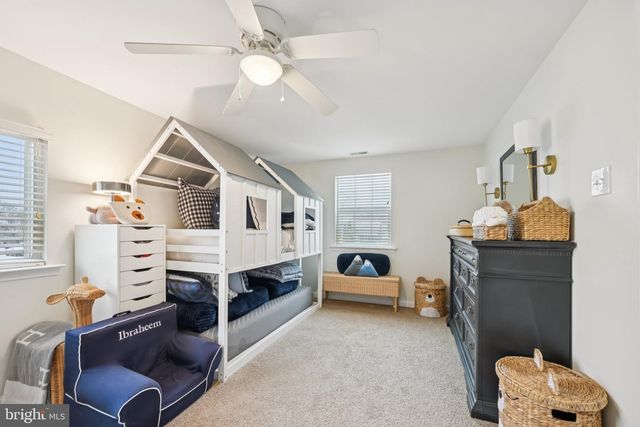 45 NICKELHILL LN, Levittown, PA 19054