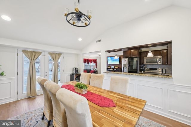 45 NICKELHILL LN, Levittown, PA 19054