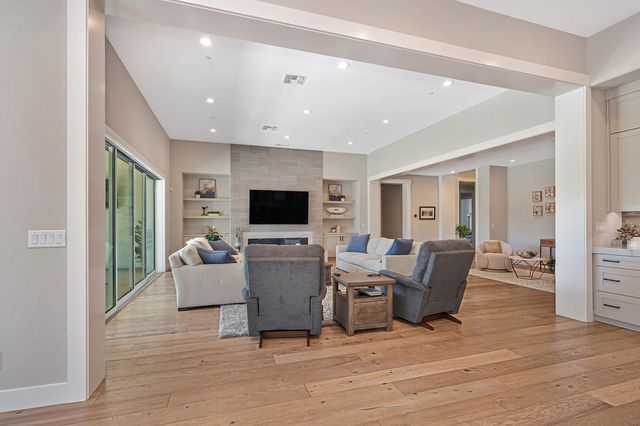 806 Fallen Log Ct, Rocklin, CA 95765