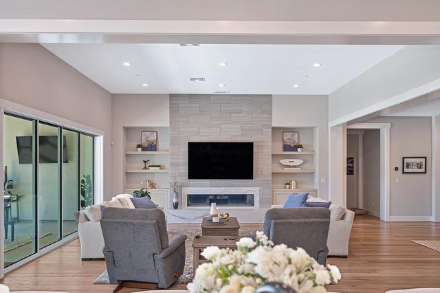 806 Fallen Log Ct, Rocklin, CA 95765