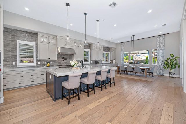 806 Fallen Log Ct, Rocklin, CA 95765