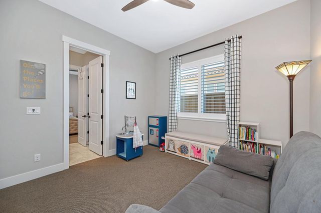 806 Fallen Log Ct, Rocklin, CA 95765