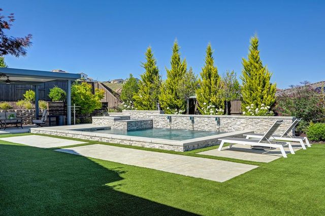 806 Fallen Log Ct, Rocklin, CA 95765