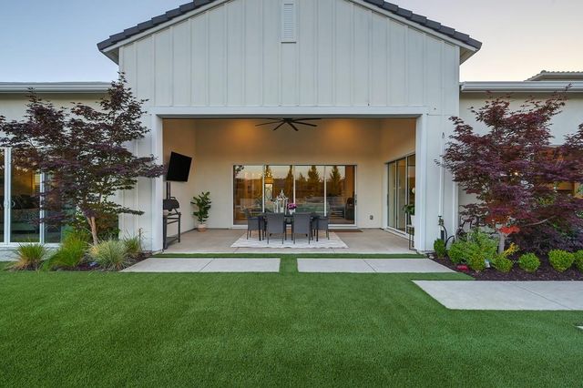 806 Fallen Log Ct, Rocklin, CA 95765