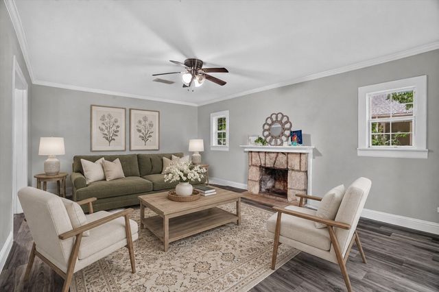 2512 Marigold Avenue, Fort Worth, TX 76111