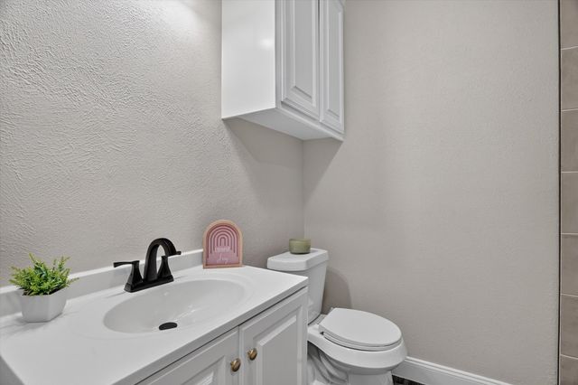 2512 Marigold Avenue, Fort Worth, TX 76111