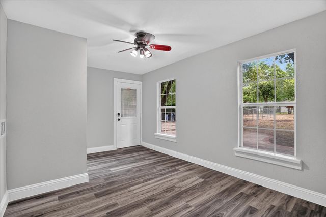 2512 Marigold Avenue, Fort Worth, TX 76111