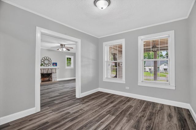 2512 Marigold Avenue, Fort Worth, TX 76111